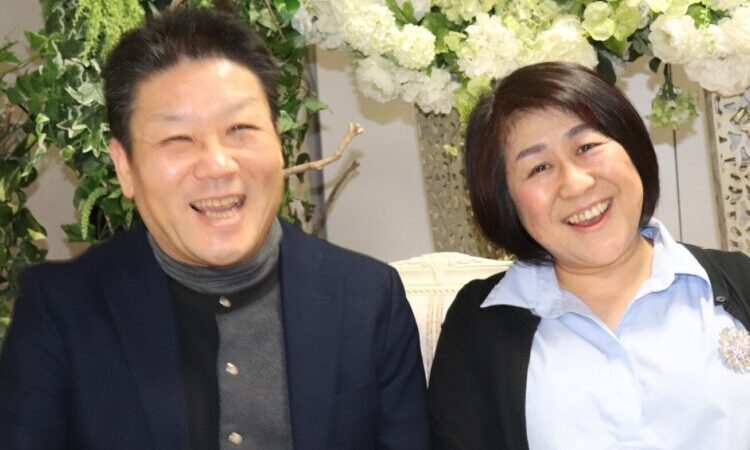 横山 真理子・憲司さんの右写真