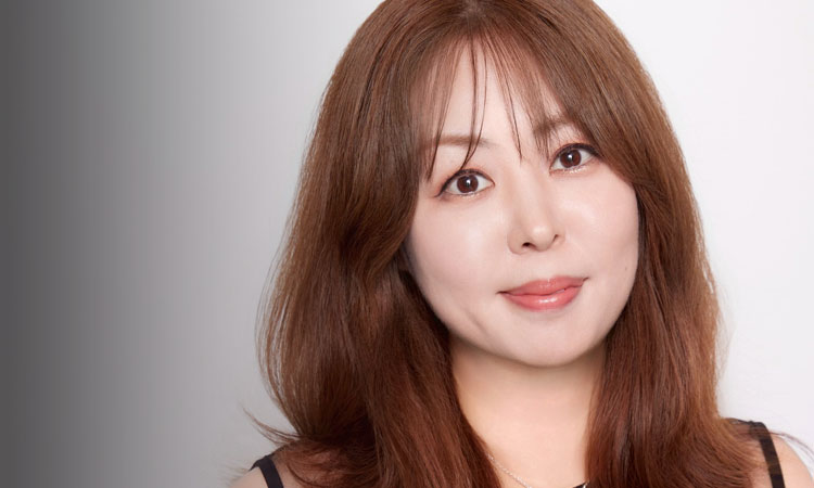 住田 明花里さんの左写真