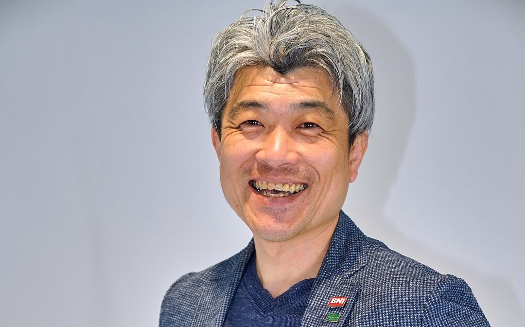 五十嵐 覚さんの左写真
