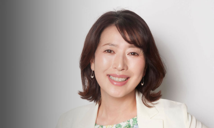川﨑 まゆみさんの左写真