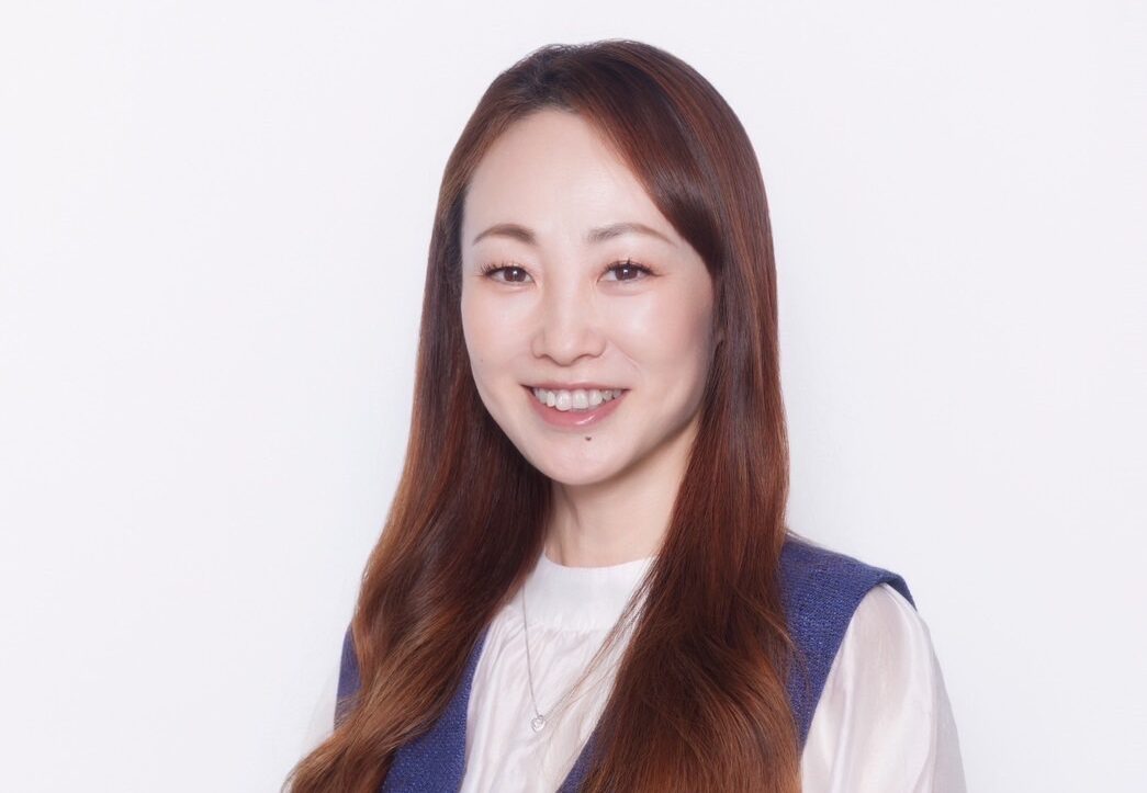 岩﨑 佳子さんの左写真