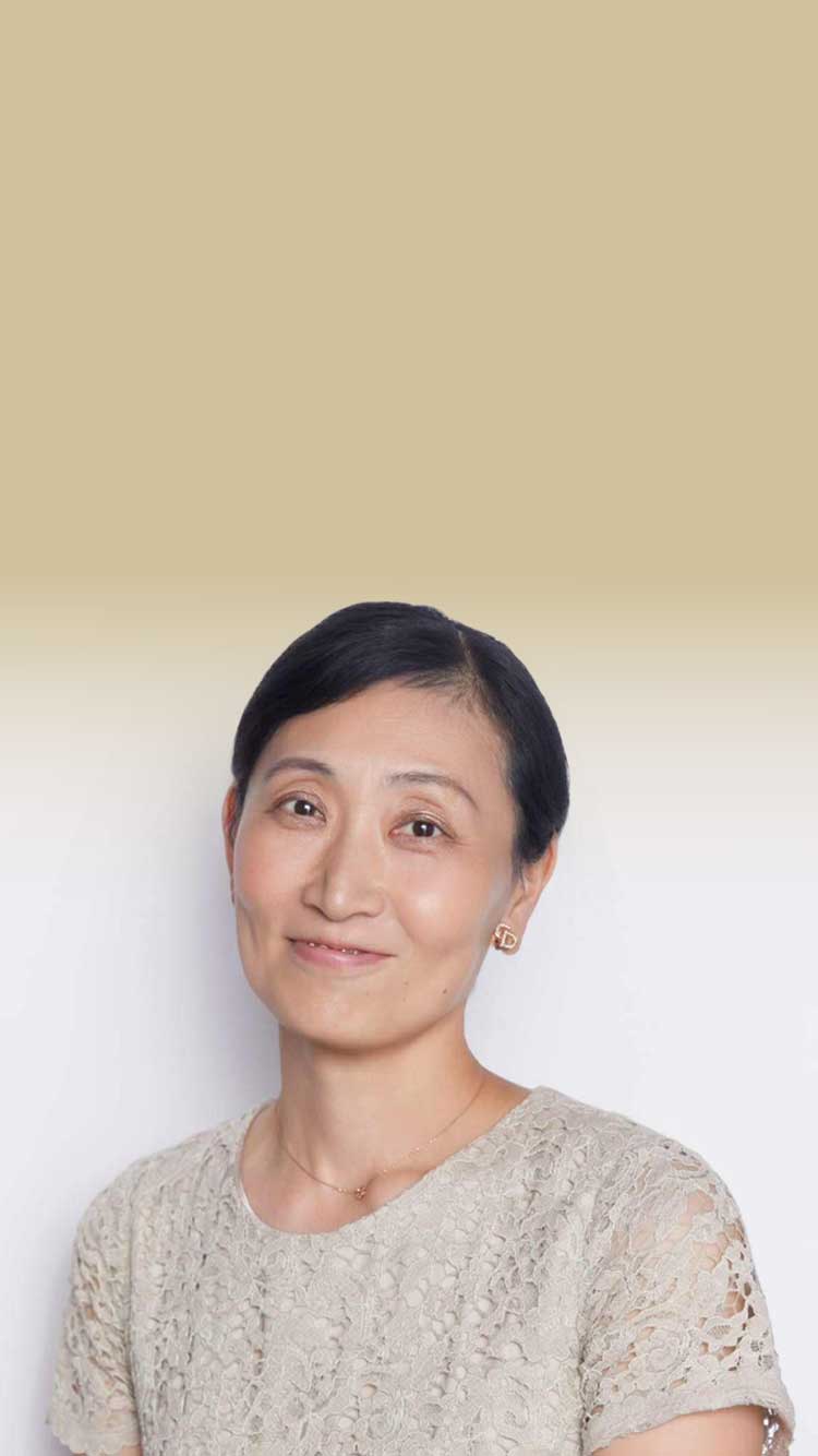 神原 愛さんのファーストビューのレスポンシブ画像