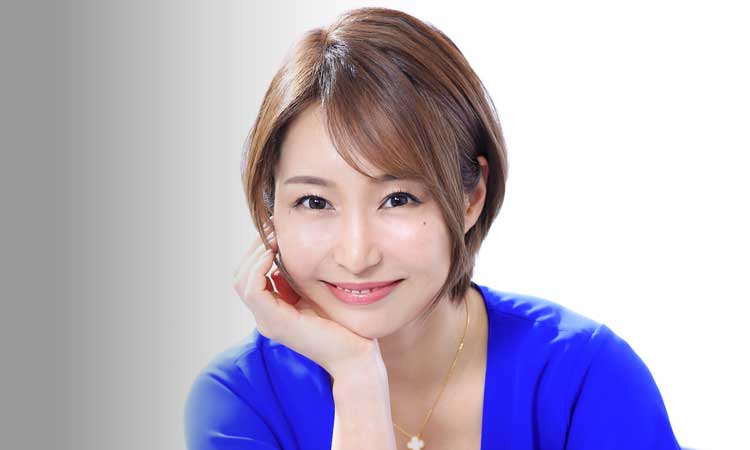 山本 早織さんの左写真