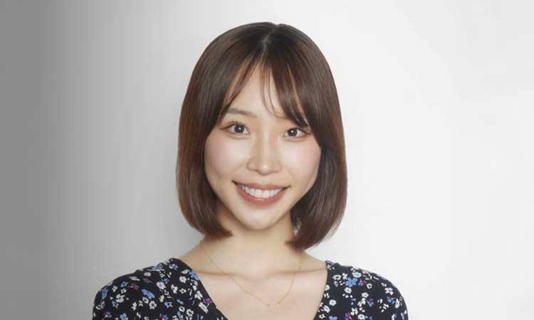遠藤 稜子さんの左写真