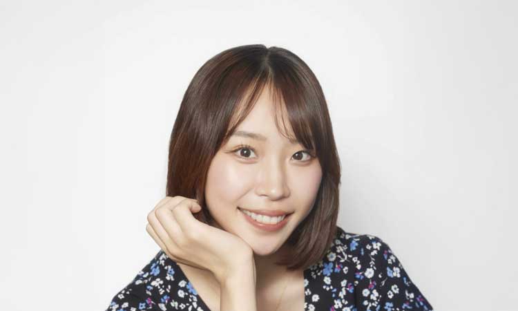 遠藤 稜子さんの右写真