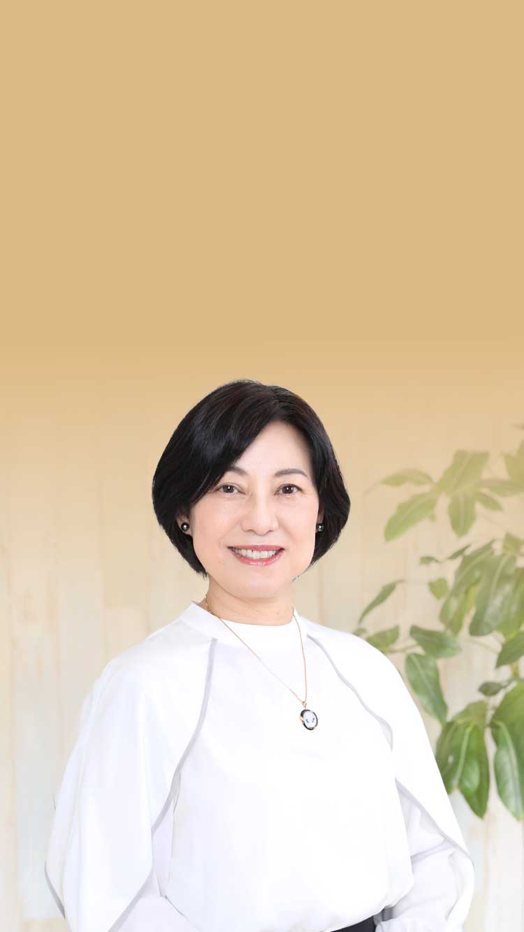 友松 尚美さんのファーストビューのレスポンシブ画像