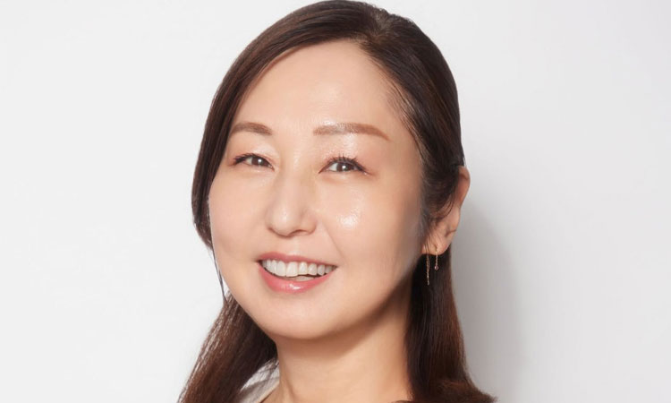 清水 美千代さんの右写真