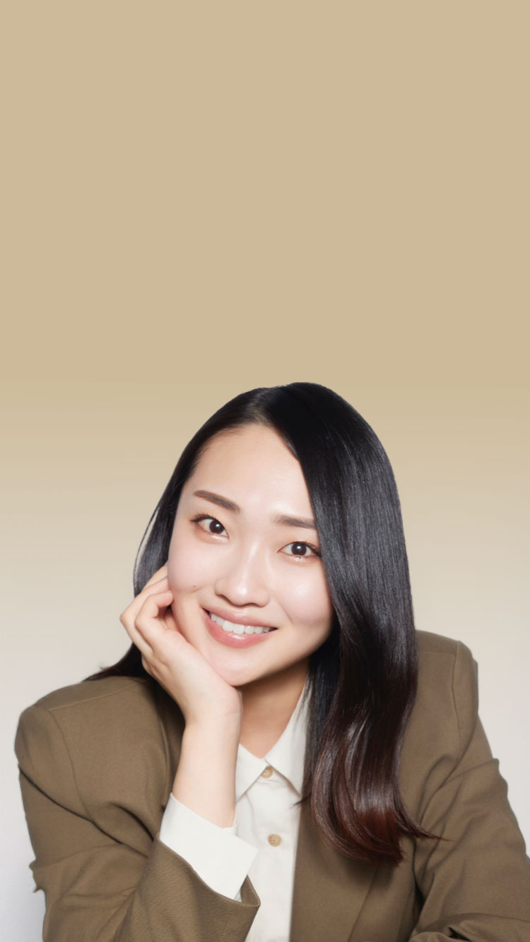 小関 れいかさんのファーストビューのレスポンシブ画像