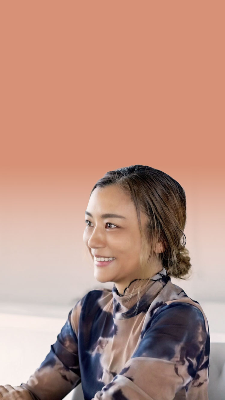 金子 夏美さんのファーストビューのレスポンシブ画像